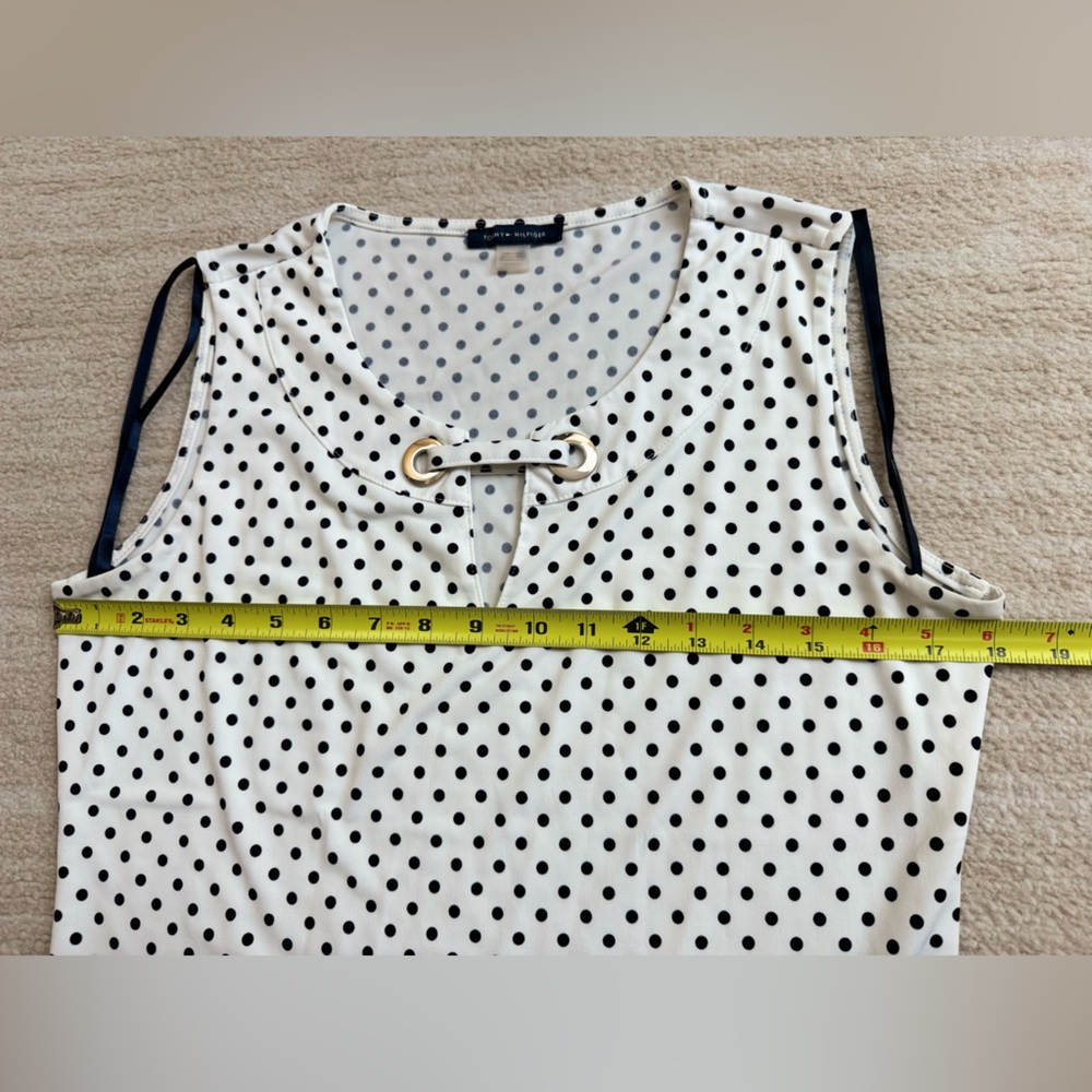 Tommy Hilfiger Women's White/Black Polka Dot Sleeveless Blouse, Size Medium - Picture 6 of 9